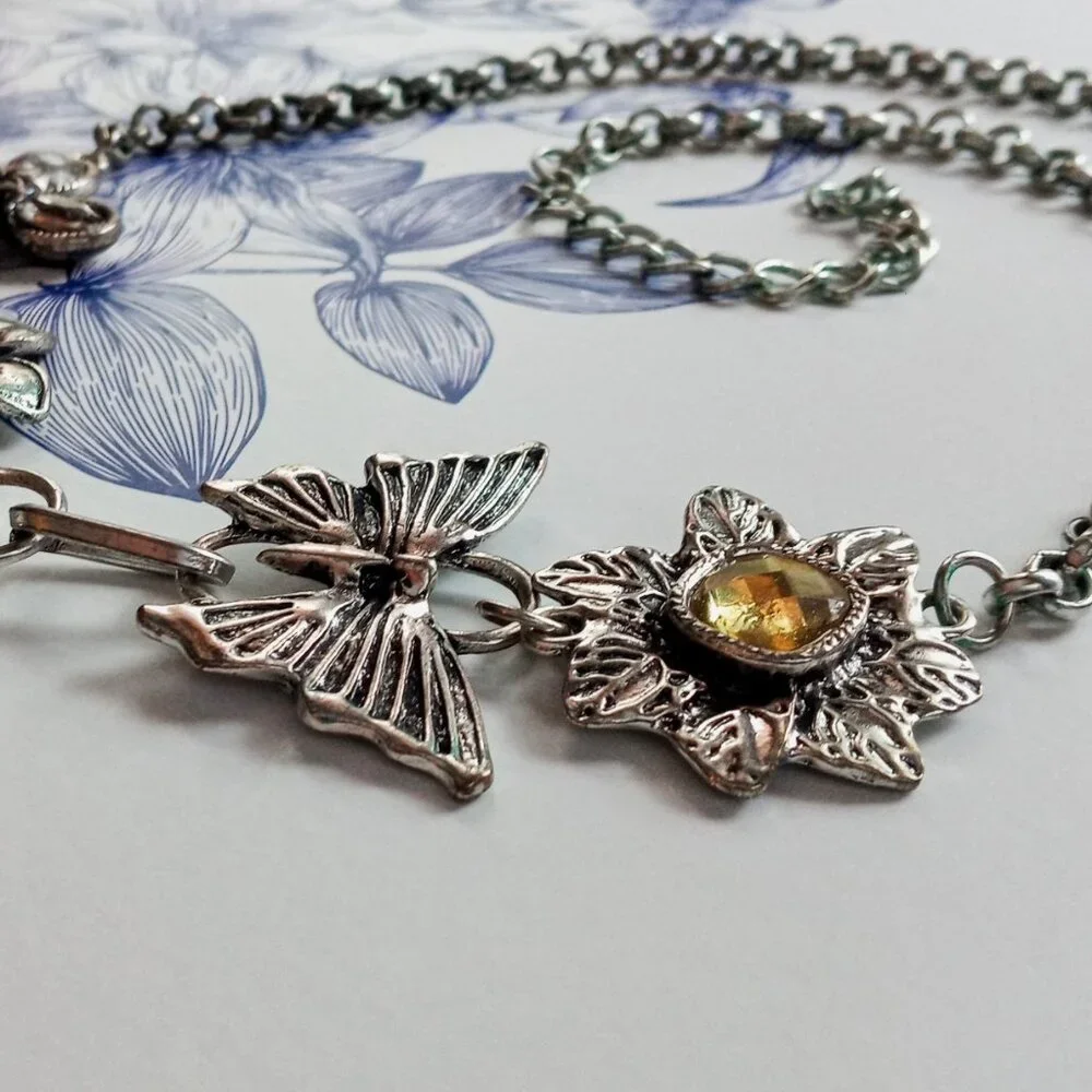 💙🌸🦋Chunky Crystal Rhinestone Heart Flowers Butterfly Statement Necklace🦋🌸💙 - Picture 10 of 12